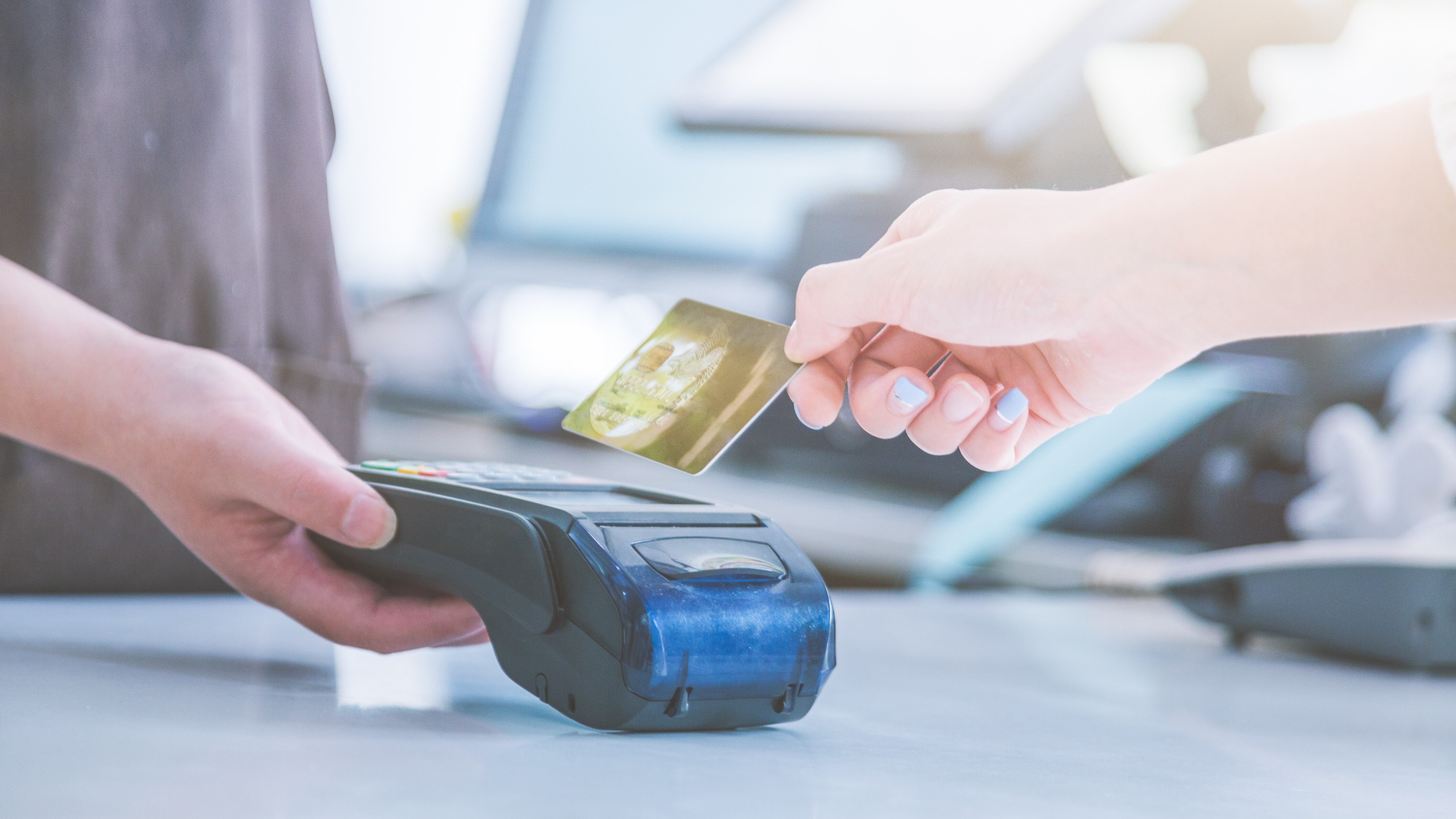 CREDITO D'IMPOSTA SU COMMISSIONI PER I PAGAMENTI ELETTRONICI CREDITO D'IMPOSTA SU COMMISSIONI PER I PAGAMENTI ELETTRONICI