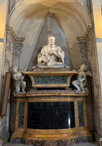 monumento gabrielli.jpeg