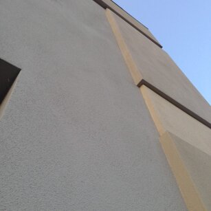 Immobile a destinazione Commerciale. Via Romana - Lucca - Dettagli architettonici. Immobile a destinazione Commerciale. Via Romana - Lucca - Dettagli architettonici.