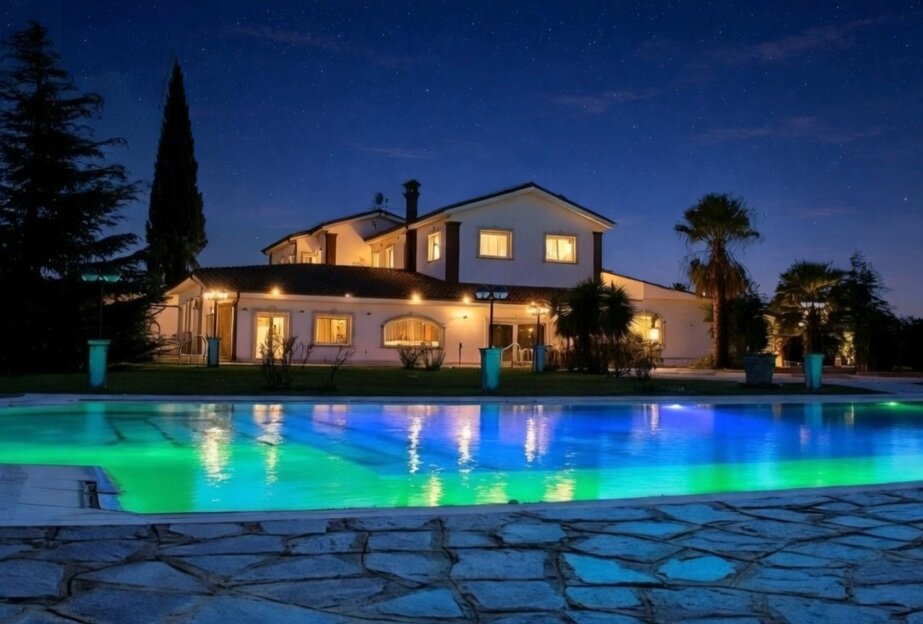 piscina in villa per 18 anni roma.jpeg
