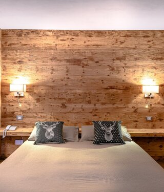 sauna.jpeg sauna.jpeg