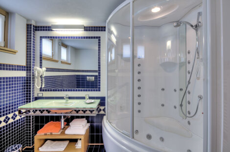 camera-dus.jpeg camera-dus.jpeg