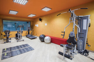 piscina.jpeg piscina.jpeg