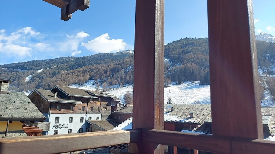 vista montagna.jpeg vista montagna.jpeg