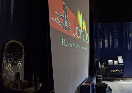 aa1cc657-9fe9-49ec-854e-5231d42b25e6 aa1cc657-9fe9-49ec-854e-5231d42b25e6