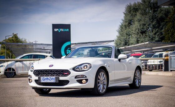 79b3a0f6-9e8b-436e-9278-376484efc4ee