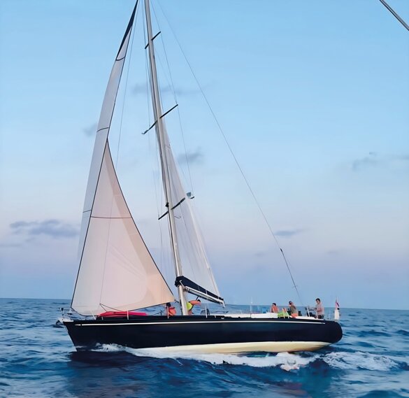 aad431bc-1fc4-4fb4-8828-26241d06831b