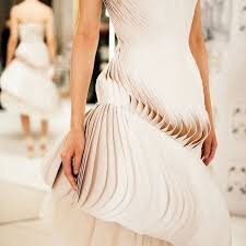 Schiaparelli haute couture 2025 e l'eterno carisma del mito