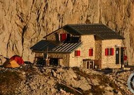 Rifugio Franchetti 2433mt Solo a piedi - 1 ora cammino
