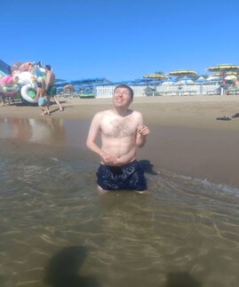 ae5d1c64-19bb-4e67-b013-7d284562ef17