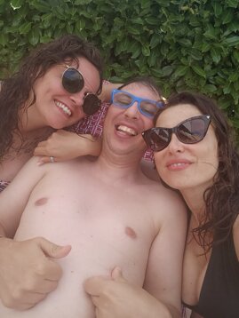 dce8aeb7-1947-47ce-93c1-c14f301f8239