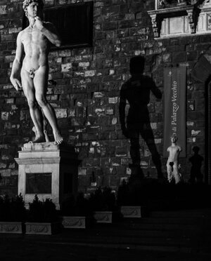 rr_fi_005_5-2025-firenze,%20dentro%20e%20fuori%20â%20lâanima%20in%20vetrina-bn.jpeg