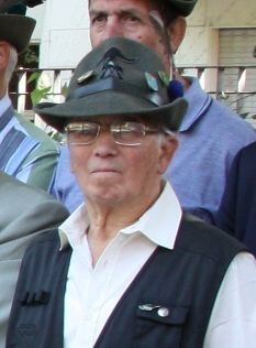 d8f34bb6-9038-43e4-be87-87a403ad28a8