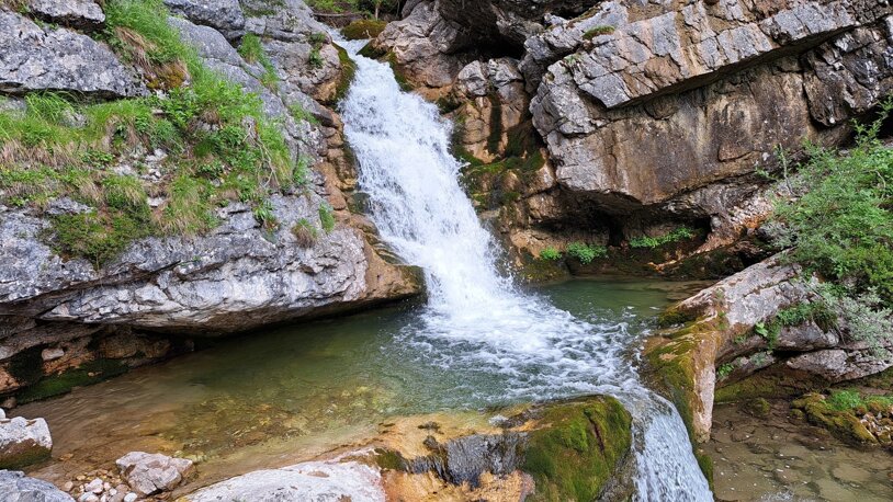 cascata-boite.jpeg cascata-boite.jpeg