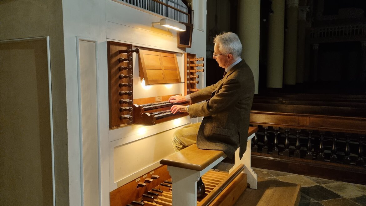 0a17da7c-4a31-4a4d-a38c-a2add1e45db5