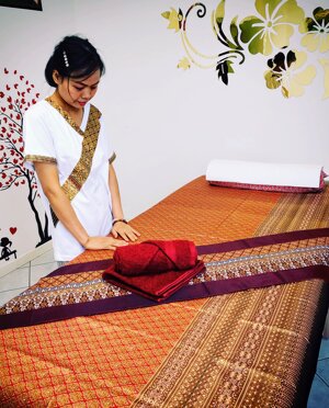 preparazione del lettino, prima di un appuntamento