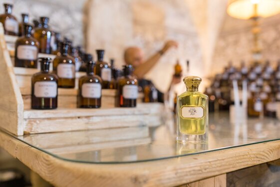 350ba96f-b210-412b-832d-5146d0461cba 350ba96f-b210-412b-832d-5146d0461cba