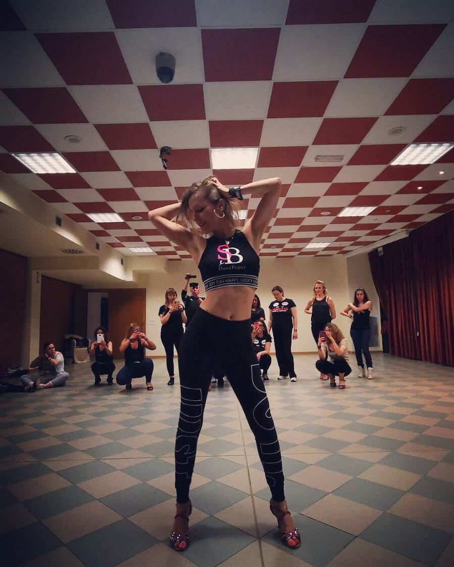 b2cb29ba-279c-4b1a-bdc0-9112ee020e55