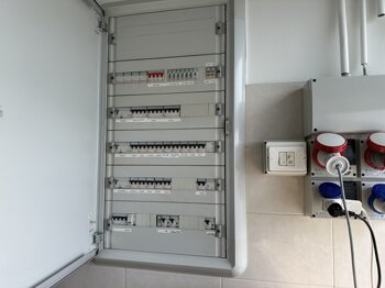 img_1078.jpeg img_1078.jpeg