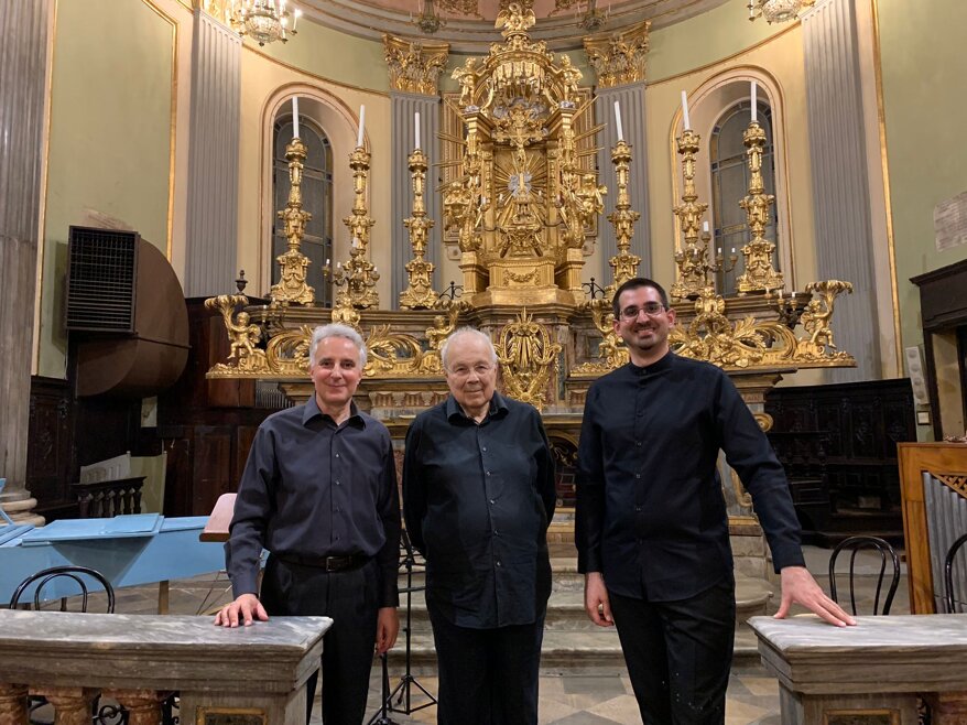 1b0663d5-43c3-4e0e-b539-211bd9264bf5 1b0663d5-43c3-4e0e-b539-211bd9264bf5