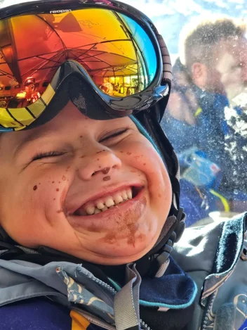 Scuola sci Ski Planet Livigno lezioni di sci e Snowboard school maestro di sci livigno slide 5 Scuola sci Ski Planet Livigno lezioni di sci e Snowboard school maestro di sci livigno slide 5