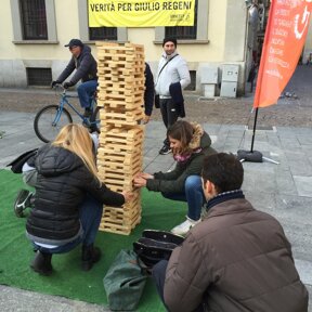 giochi dei nonni a Novara Piazza Matteotti, centro storico di Novara, animato con i giochi dei nonni