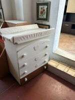 cassettiera-con-vaschetta-e-fasciato