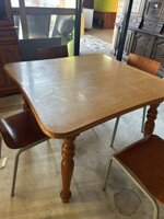 tavolo-in-legno-allungabile