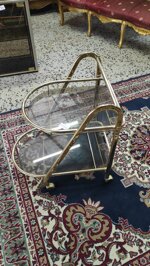 elegante-carrello-bar-vintage-anni-70-struttura-in-ottone-e-vetro-fume