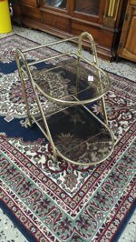 elegante-carrello-bar-vintage-anni-70-struttura-in-ottone-e-vetro-fume