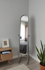 specchio-orientabile-minimal-design-moderno-e-funzionale