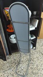 specchio-orientabile-minimal-design-moderno-e-funzionale