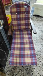 sedia-a-sdraio-pieghevole-imbottita-con-fantasia-scozzese-comfort-e-stile-classico