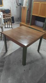 tavolo-quadrato-artigianale