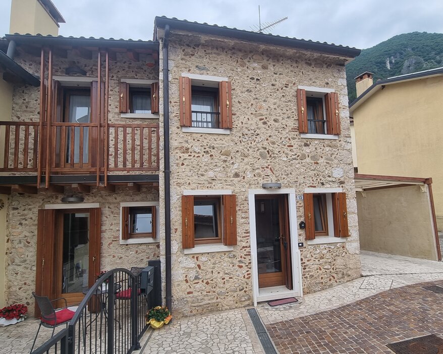 60135b50-d4a4-4b8c-87ef-887ac046290b 60135b50-d4a4-4b8c-87ef-887ac046290b