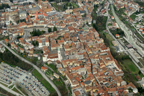 c4cb6d77-331d-4160-bbdd-a86d2818b978