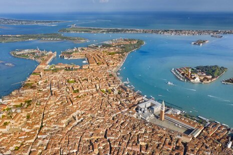 7f726ee0-67a9-4cdb-afc0-7e3de42e82b8