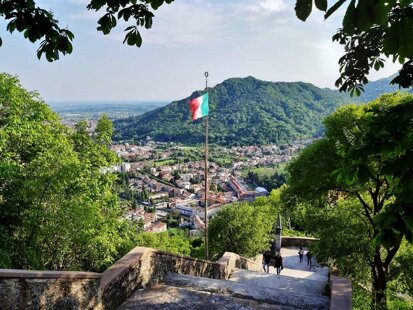 9f0bfdd0-8336-487a-ab8b-e77b1232b84f