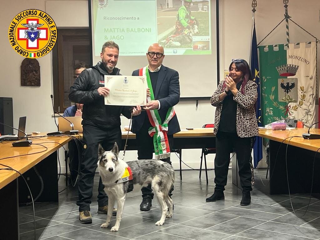 1 dicembre 2023. Monzuno (BO). Riconoscimento assegnato all'Unit&agrave; Cinofile del Soccorso Alpino Emilia Romagna.