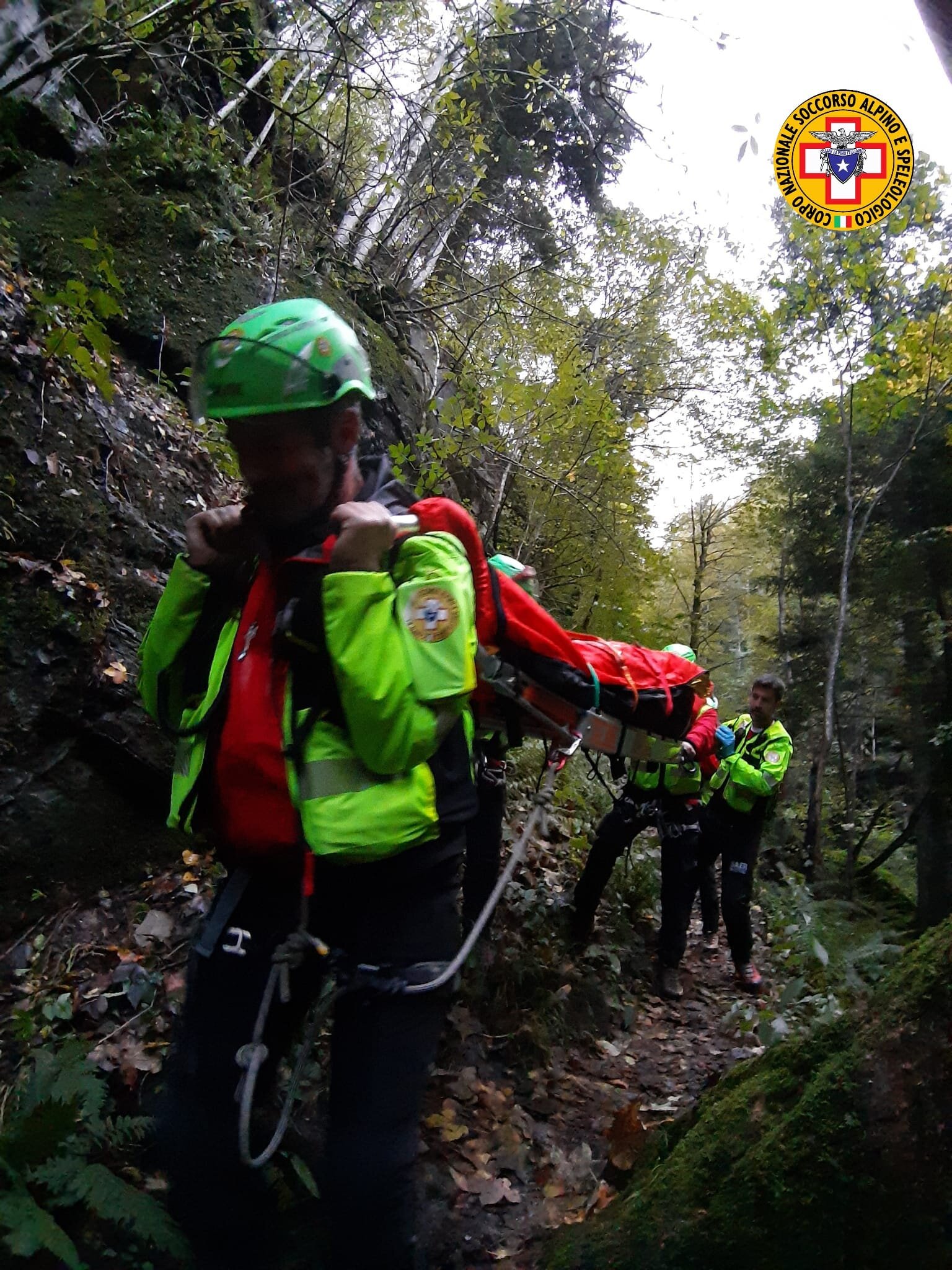 14 aprile 2024. Trappolone di San Lazzaro (BO). Escursionista di procura un trauma ad un arto su sentiero