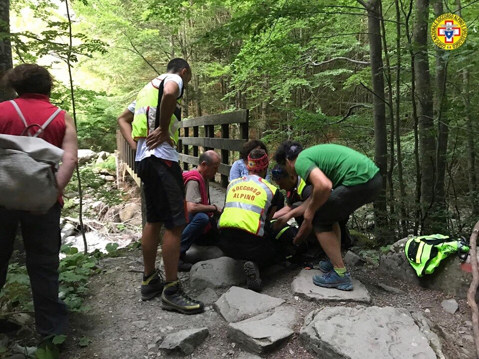11 agosto 2019. Civago (RE). Soccorsa escursionista scivolata durante escursione..
