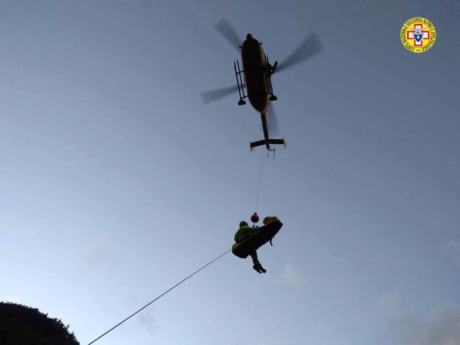 16 agosto 2020. Marano sul Panaro. Si procura un trauma scivolando durante escursione.