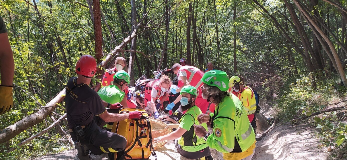 12 settembre 2021. Banzola (Salsomaggiore Terme - Pr) Motociclista infortunato.