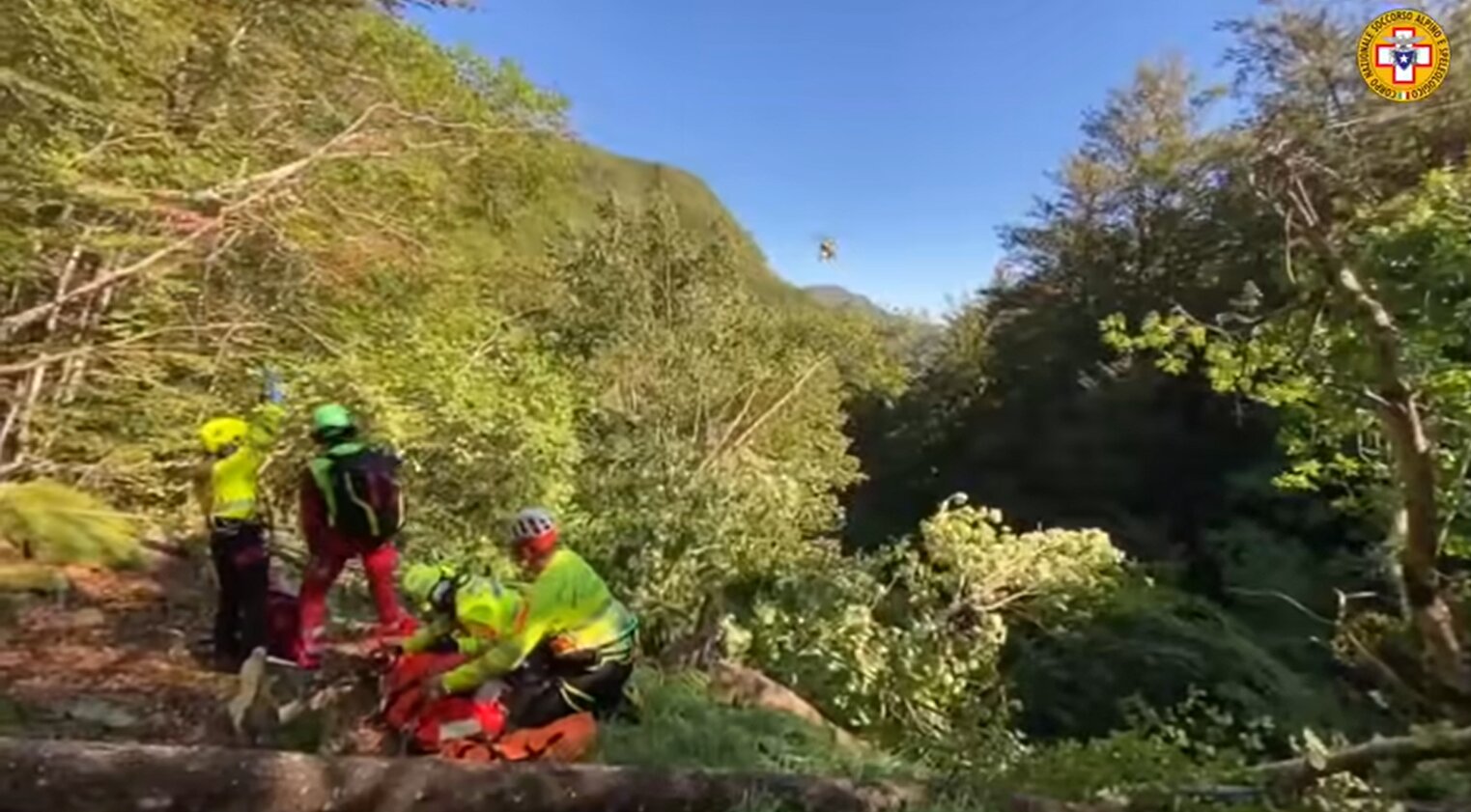 18 settembre 2025. Pianaccio (Lizzano in Belvedere - BO). Fungaiolo cade in un canalone.