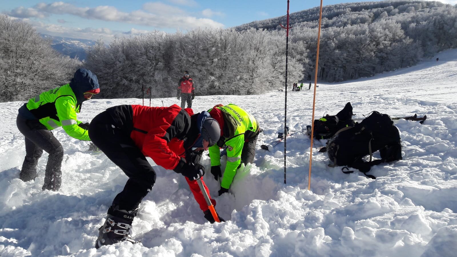 13 febbraio 2023. Campigna - Monte Falco (Santa Sofia - FC). Esercitazione congiunta Carabinieri Forestali - Meteomont e Soccorso Alpino.