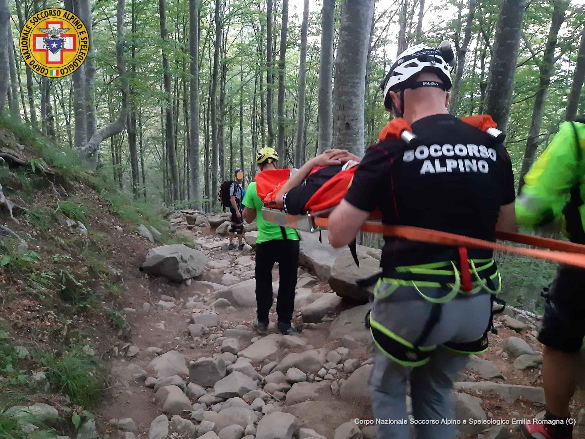 14 agosto 2021. Lago Santo Parmense (Corniglio - Pr) Escursionista infortunato.