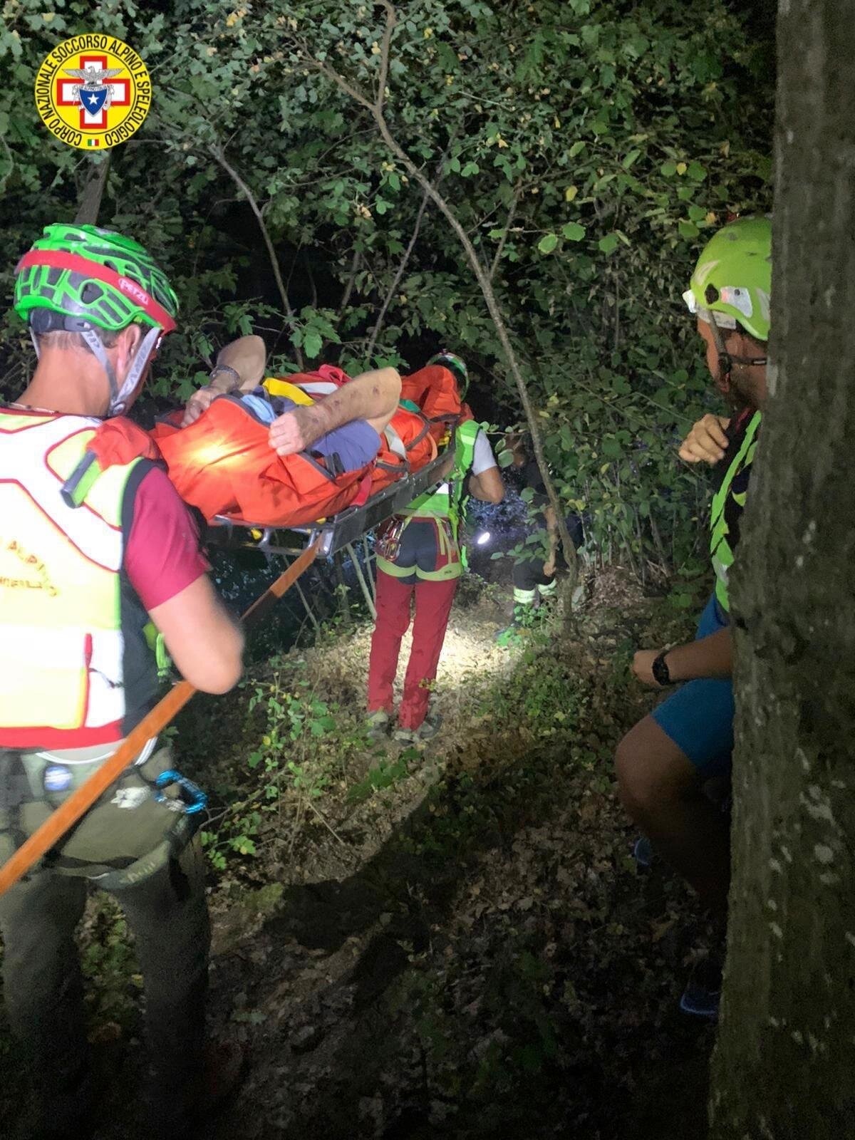 14 agosto 2021.Casina (RE). Precipita in un dirupo.