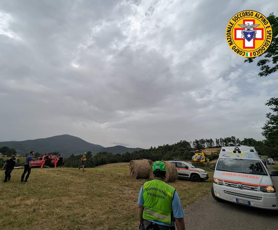 20 giugno 2024. Borgo Val di Taro (PR). Si ribalta con il proprio mezzo agricolo in una scarpata.