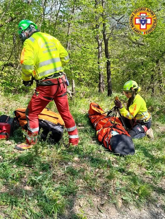28 aprile 2025. CAsola di Terenza (PR). Escursionista cade in una scarpata.
