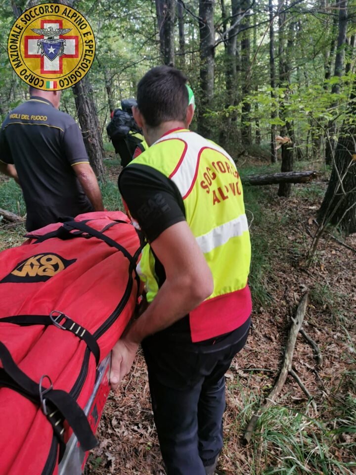 28 settembre 2019. Loc. Cogno (Bardi - Pr) Donna si infortuna nel bosco.